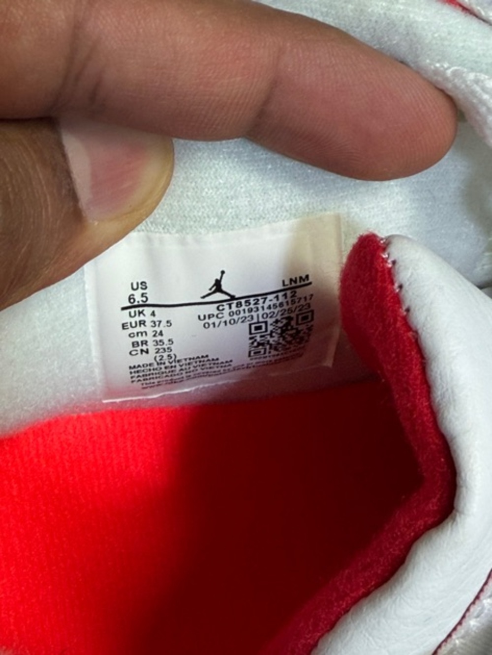Nike Jordan 4 White and Red Retro Basketball Sneakers - Picture 6 of 6